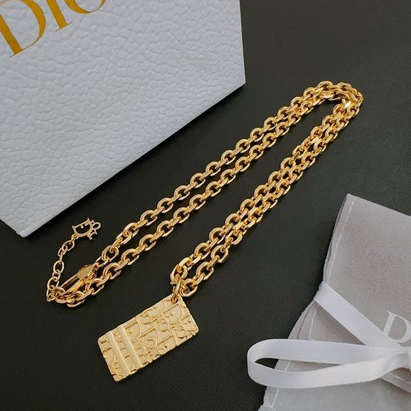Dior Necklace 05lyr292 (1)